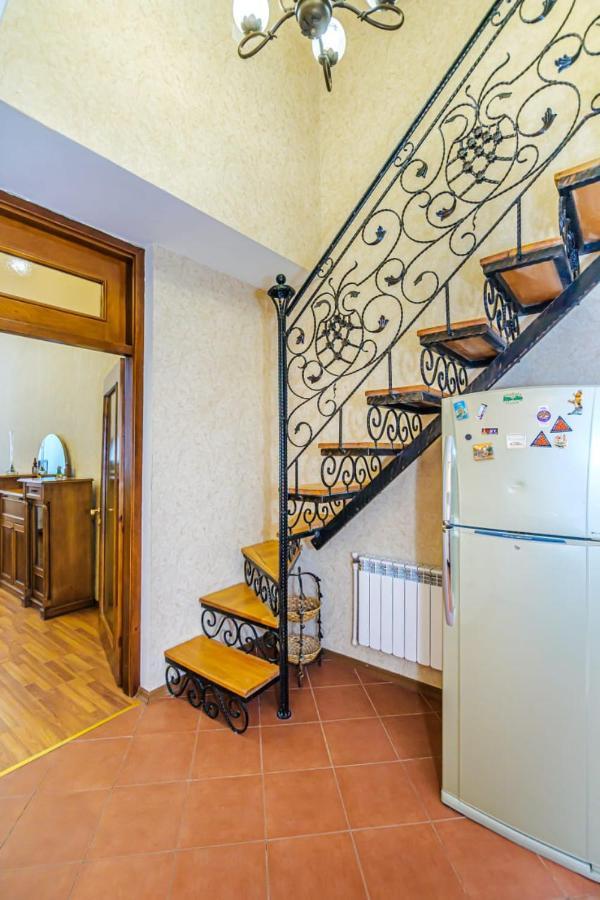 Nizami Street 2 Room Luxe House Baku Bagian luar foto