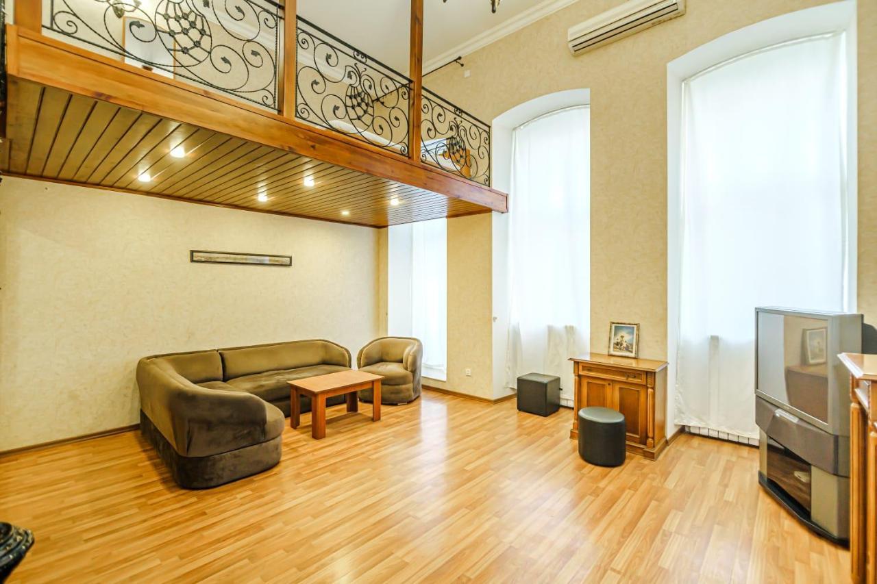 Nizami Street 2 Room Luxe House Baku Bagian luar foto