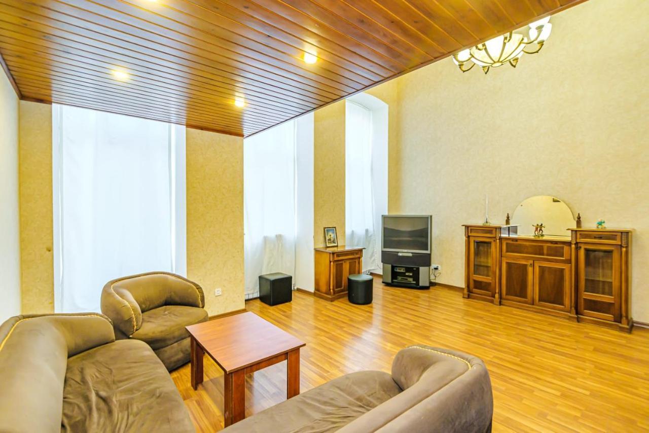 Nizami Street 2 Room Luxe House Baku Bagian luar foto