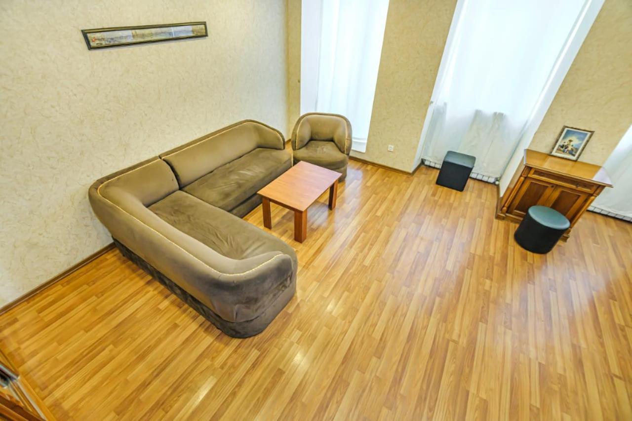 Nizami Street 2 Room Luxe House Baku Bagian luar foto
