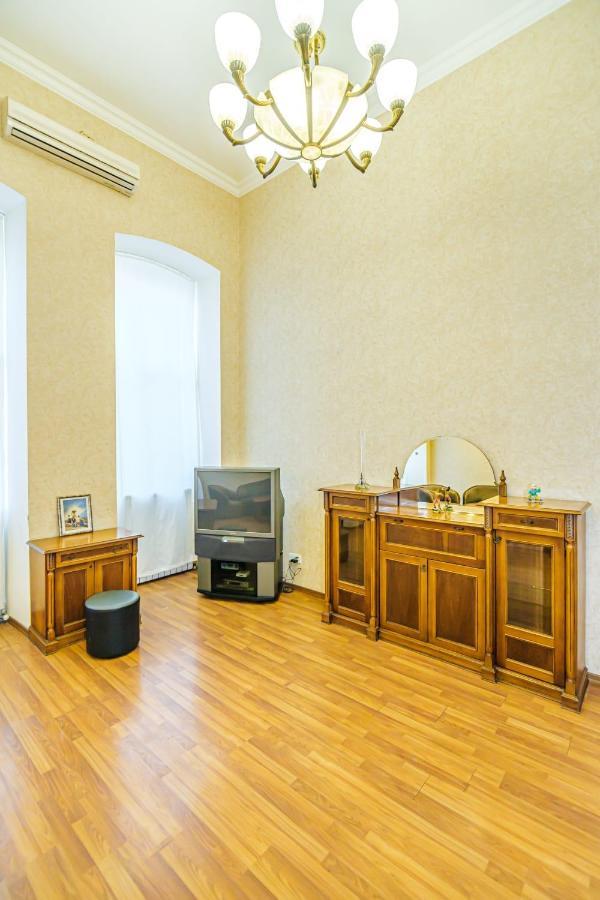 Nizami Street 2 Room Luxe House Baku Bagian luar foto